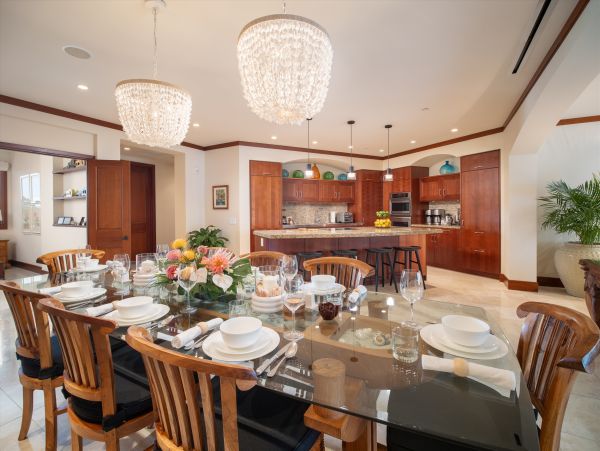 A Luxurious Oceanfront Penthouse in Wailea