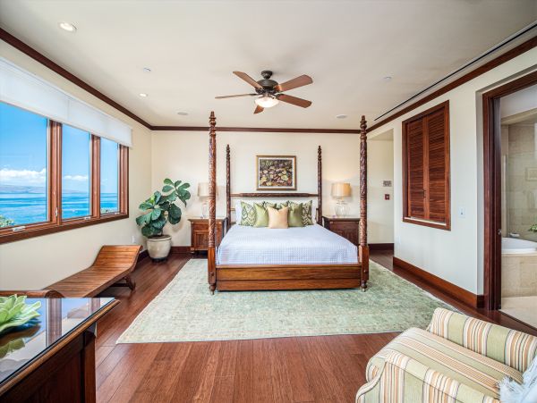 A Luxurious Oceanfront Penthouse in Wailea