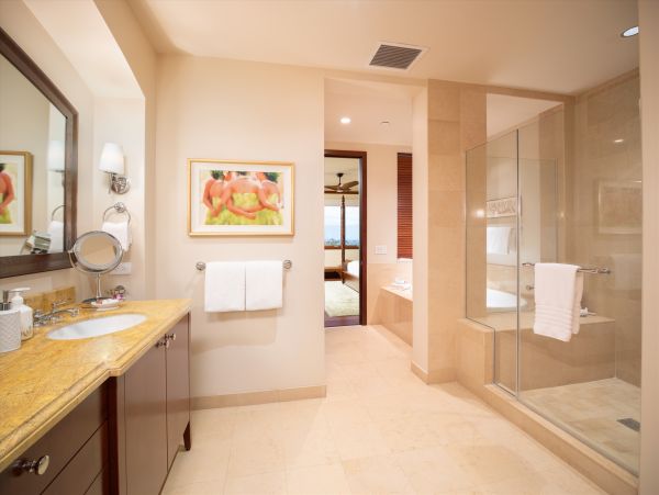 A Luxurious Oceanfront Penthouse in Wailea