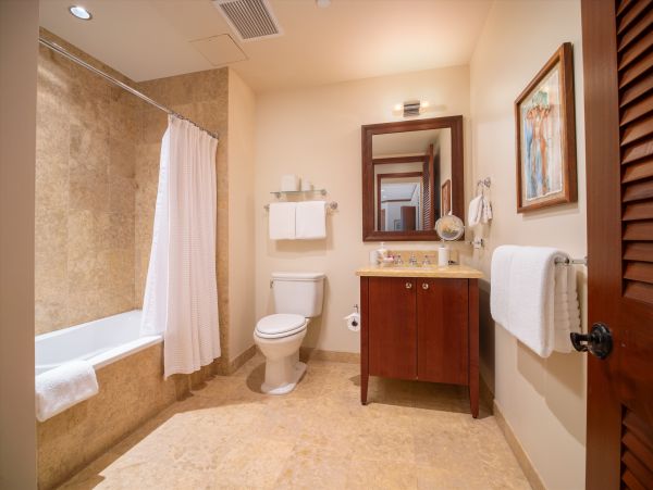 A Luxurious Oceanfront Penthouse in Wailea