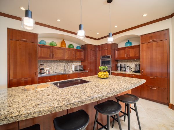 A Luxurious Oceanfront Penthouse in Wailea