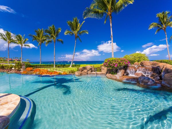A Luxurious Oceanfront Penthouse in Wailea
