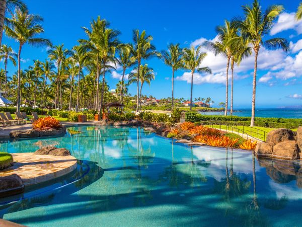 A Luxurious Oceanfront Penthouse in Wailea