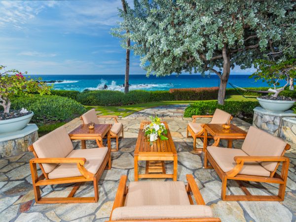 Opulent Luxury Vacation Estate in Kihei with 2 Pools 14 Guests
