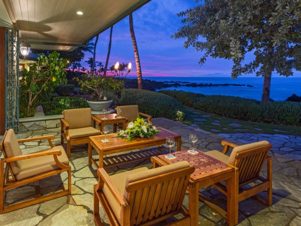Opulent Luxury Vacation Estate in Kihei with 2 Pools 14 Guests