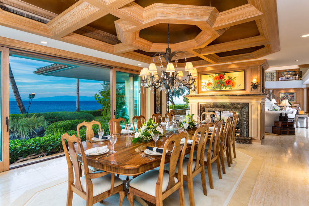 Opulent Luxury Vacation Estate in Kihei with 2 Pools 14 Guests