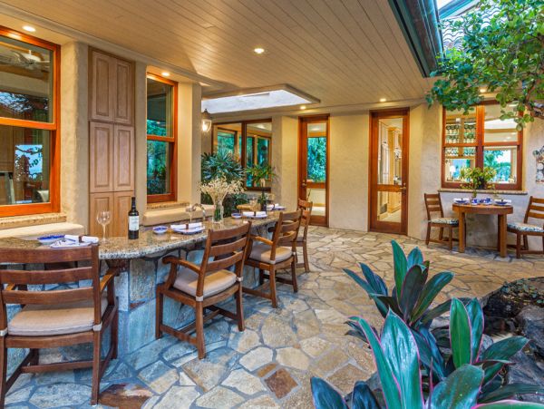 Opulent Luxury Vacation Estate in Kihei with 2 Pools 14 Guests
