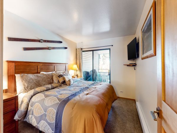 Lake Tahoe South Shore Home 1025994