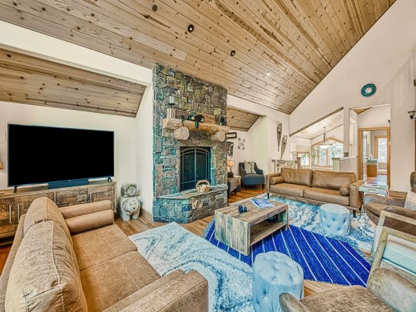 Lake Tahoe South Shore Home 1025996