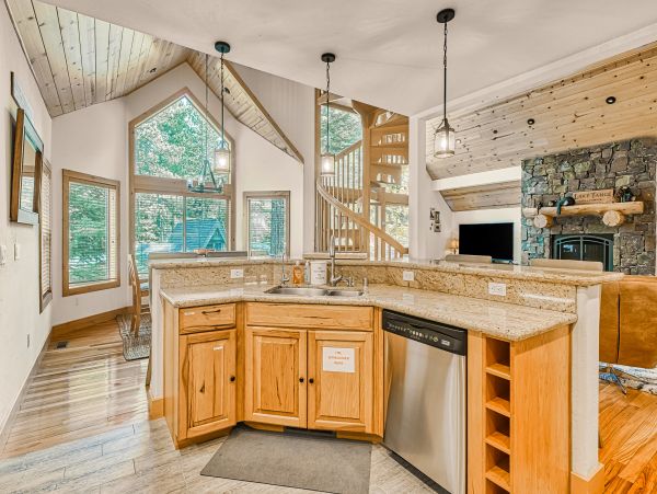 Lake Tahoe South Shore Home 1025996