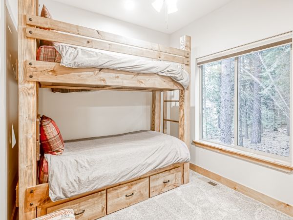 Lake Tahoe South Shore Home 1025997