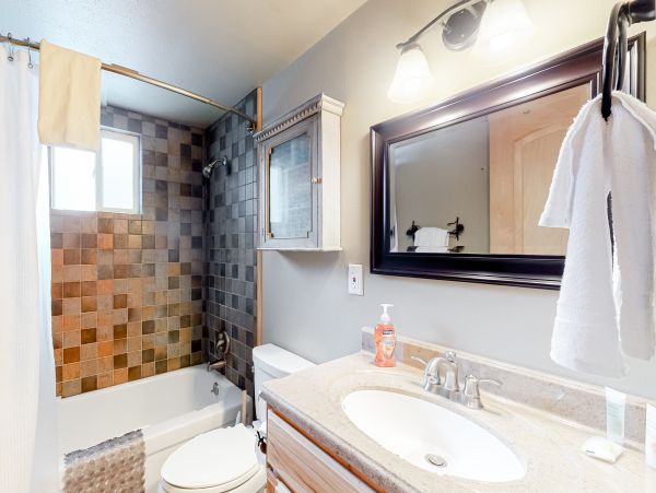 Lake Tahoe South Shore Home 1025998