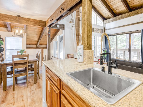 Lake Tahoe South Shore Home 1026016