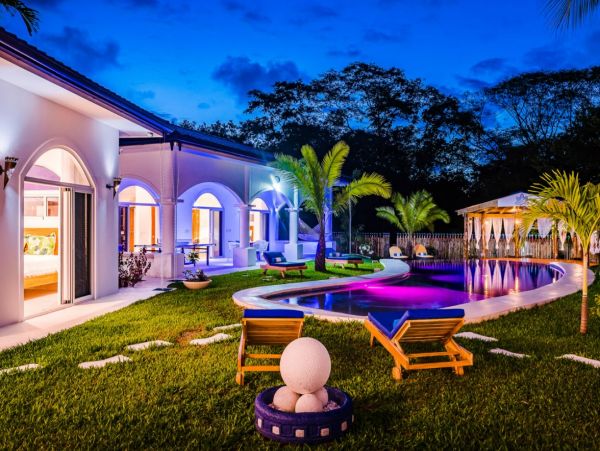 Tamarindo Vacation Pool Home Eight Bedroom