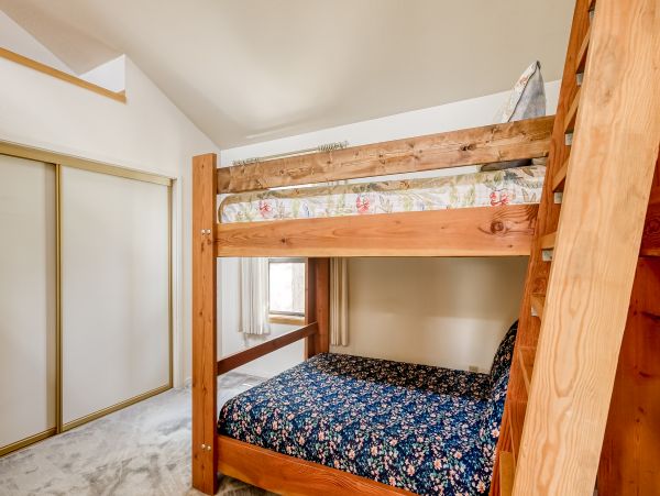 Lake Tahoe South Shore Home 1026025