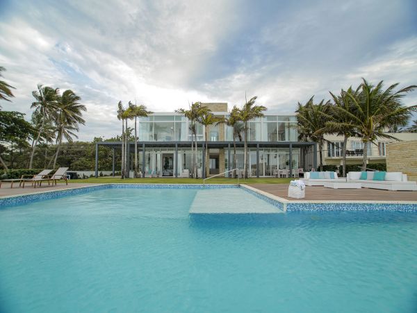 Luxurious Beachfront 10 Bedroom Villa in Dominican Republic