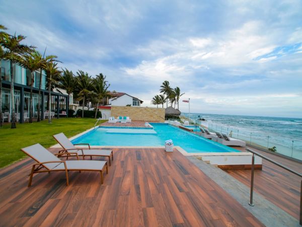 Luxurious Beachfront 10 Bedroom Villa in Dominican Republic