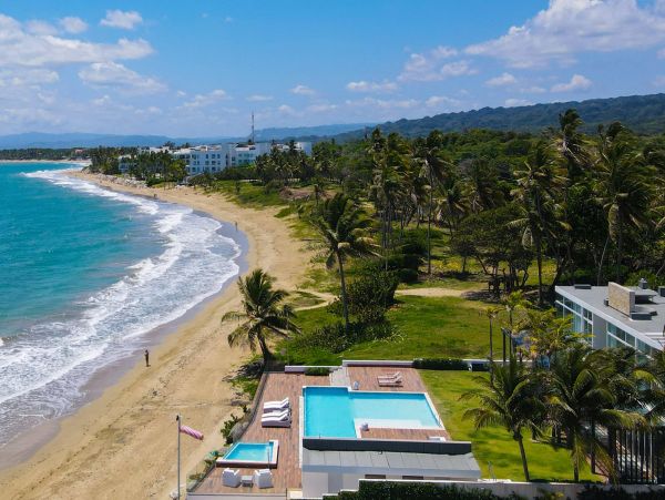 Luxurious Beachfront 10 Bedroom Villa in Dominican Republic