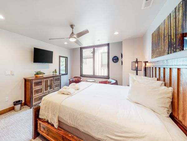 Lake Tahoe South Shore Home 1026034