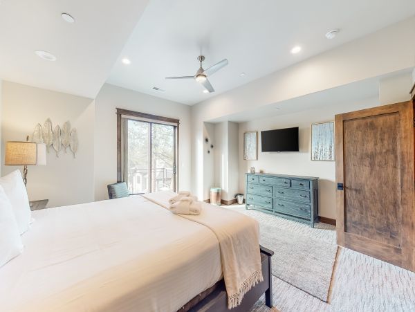 Lake Tahoe South Shore Home 1026034