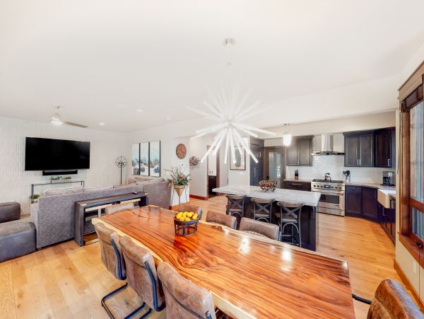 Lake Tahoe South Shore Home 1026040