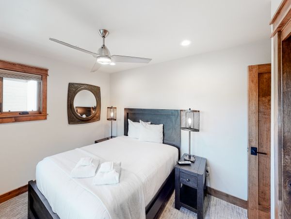 Lake Tahoe South Shore Home 1026040