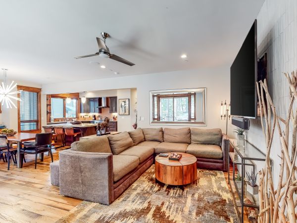 Lake Tahoe South Shore Home 1026042