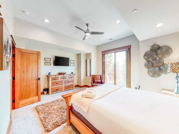 Lake Tahoe South Shore Home 1026042