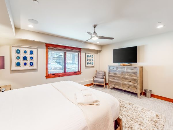 Lake Tahoe South Shore Home 1026042