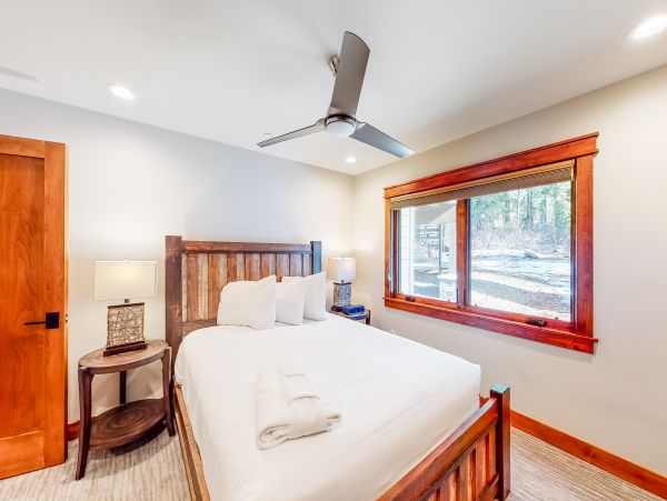 Lake Tahoe South Shore Home 1026042