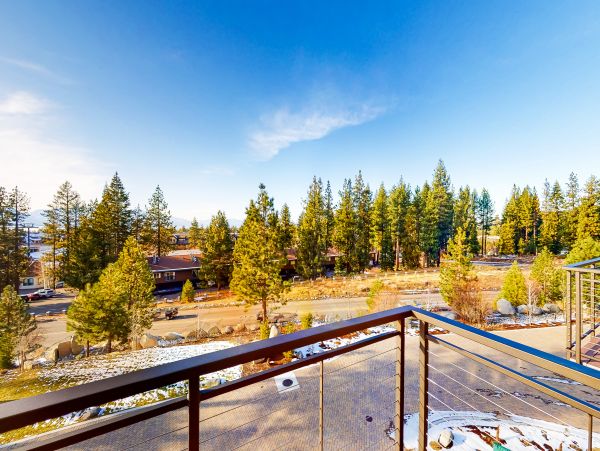 Lake Tahoe South Shore Home 1026042
