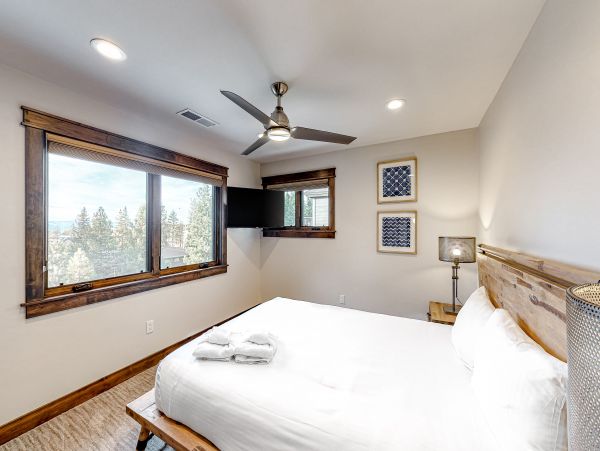 Lake Tahoe South Shore Home 1026044