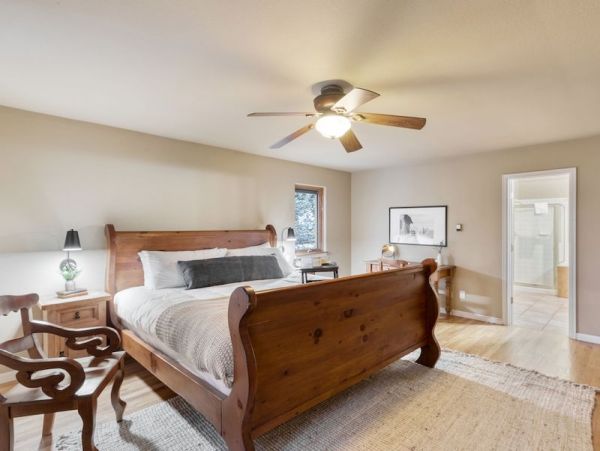 Breckenridge 8 Bedroom Home Walk to Ski Sleeps 18