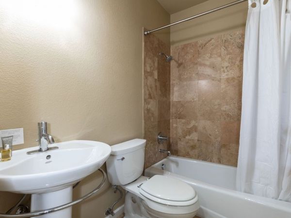 Breckenridge 8 Bedroom Home Walk to Ski Sleeps 18