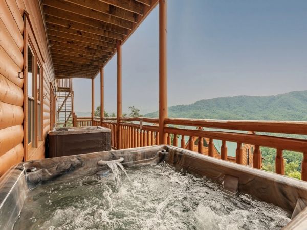 Pigeon Forge Twelve Bedroom Vacation Cabin with Private Pool