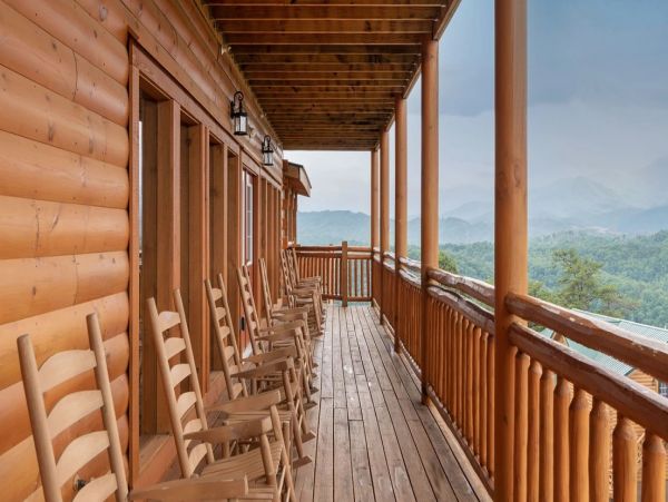 Pigeon Forge Twelve Bedroom Vacation Cabin with Private Pool