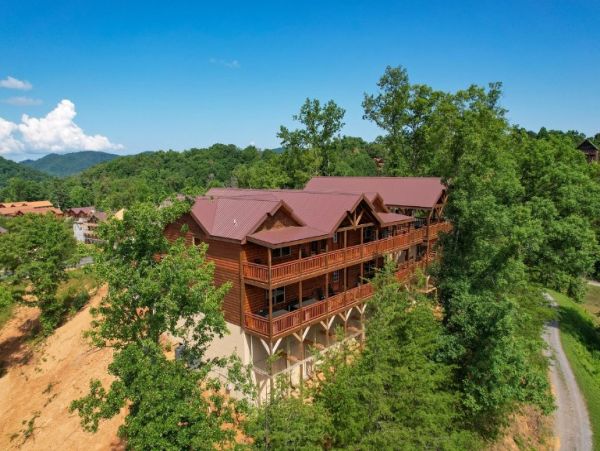 Mountain Views Smokey Mountain Vacation Pool Home 10 Bedroom