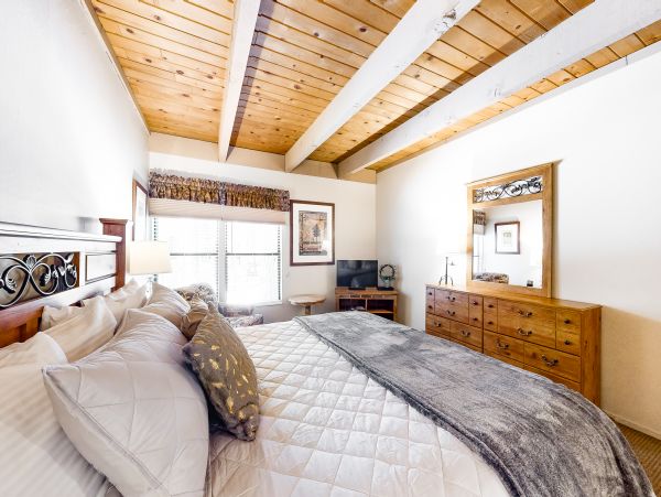Lake Tahoe South Shore Home 1026064