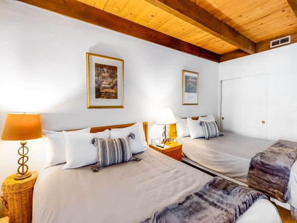 Lake Tahoe South Shore Home 1026073