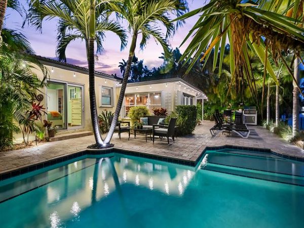 Lovely 2 Bedroom Fort Lauderdale Home Pool & Dock