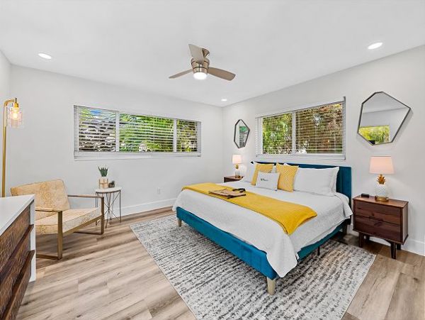 Fort Lauderdale 3 Bedroom Home with Pool & Tiki Bar