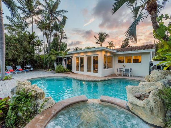 Discover Your Ideal Waterfront Retreat in Fort Lauderdale