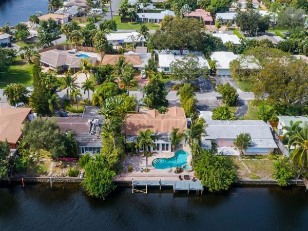 Discover Your Ideal Waterfront Retreat in Fort Lauderdale