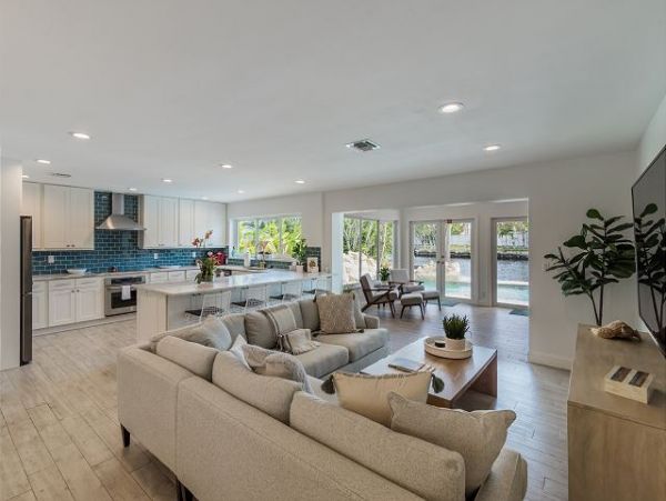 Discover Your Ideal Waterfront Retreat in Fort Lauderdale