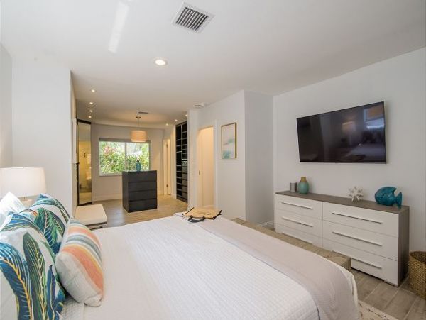 Discover Your Ideal Waterfront Retreat in Fort Lauderdale