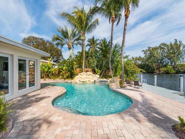 Discover Your Ideal Waterfront Retreat in Fort Lauderdale