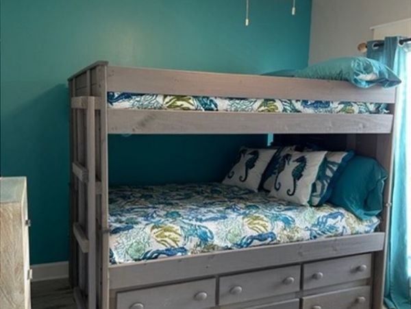 Navarre Beach 4 Bedroom Vacation Home Sleeps 13