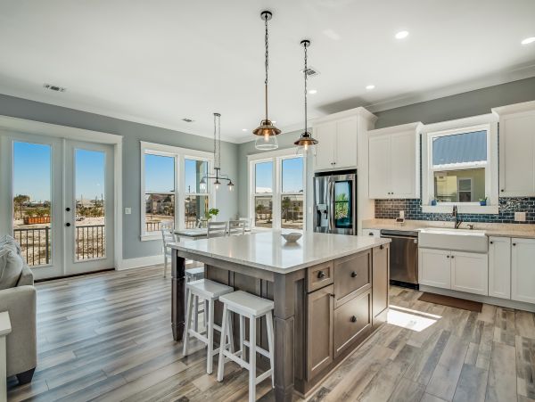 Navarre Beach Vacation Home Five Bedroom Walk to Beach