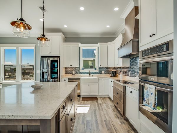 Navarre Beach Vacation Home Five Bedroom Walk to Beach