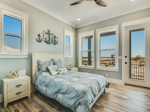 Navarre Beach Vacation Home Five Bedroom Walk to Beach